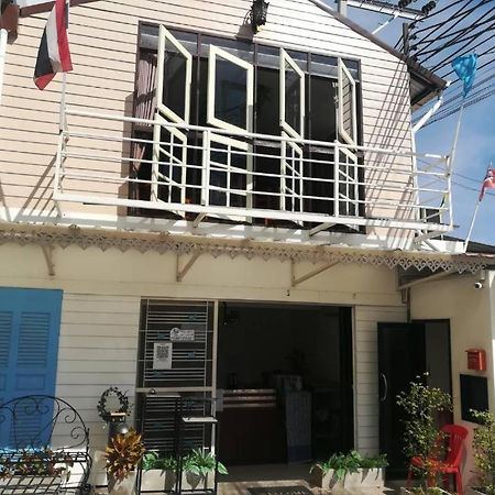 Thousand-Ten Thousand Hotel Bangkok Luaran gambar